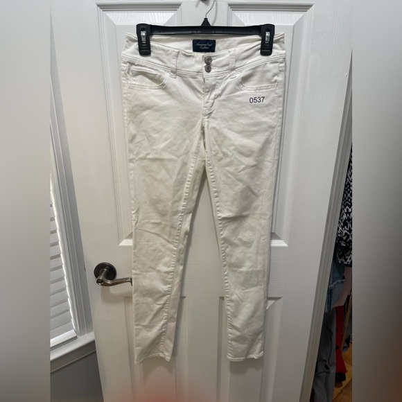 American Eagle Outfitters Denim - American Eagle outfitters size 0 white skinny super stretchy